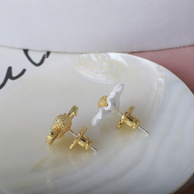 Bee and Daisy Stud Earrings