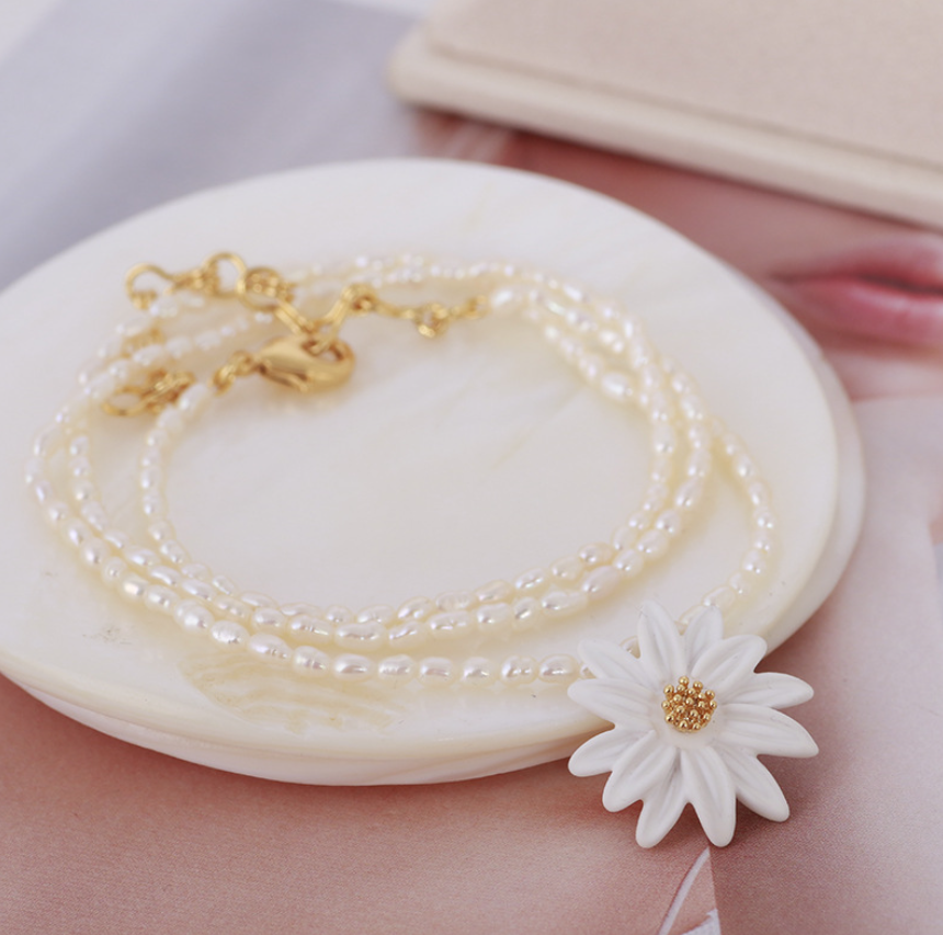 Daisy Freshwater Pearl Necklace