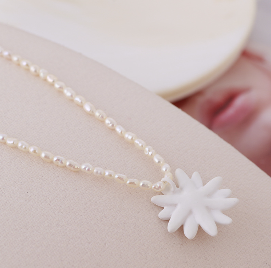 Daisy Freshwater Pearl Necklace