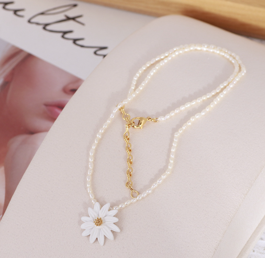 Daisy Freshwater Pearl Necklace