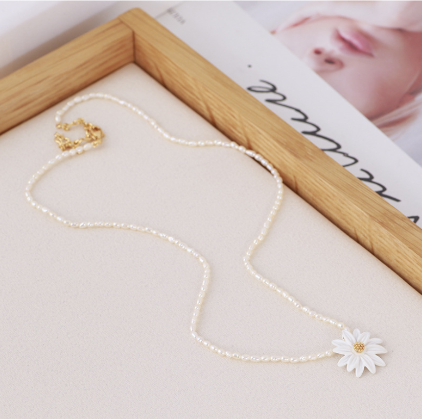 Daisy Freshwater Pearl Necklace