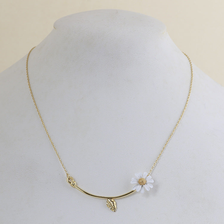 Bee and Daisy Necklace - Gold Branch