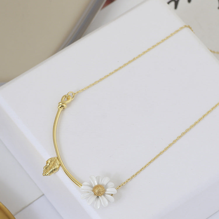 Bee and Daisy Necklace - Gold Branch