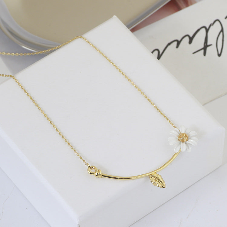 Bee and Daisy Necklace - Gold Branch