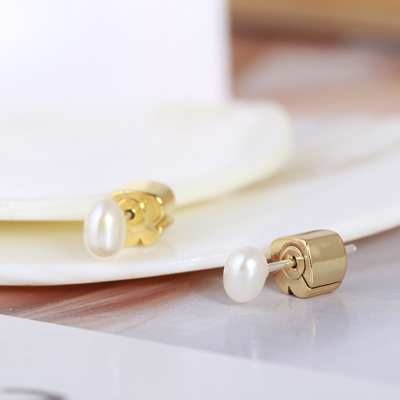 Freshwater Pearl Stud Earrings